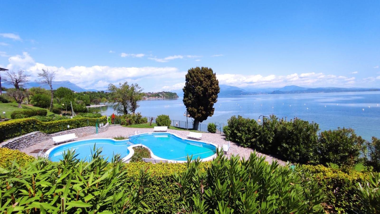 Front Lake Amazing View Manerba del Garda Zewnętrze zdjęcie