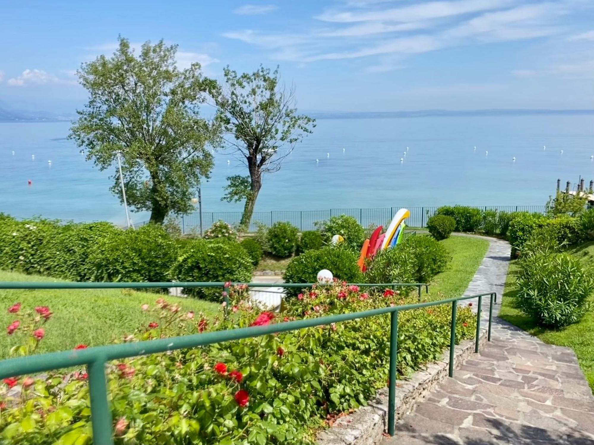 Front Lake Amazing View Manerba del Garda Zewnętrze zdjęcie